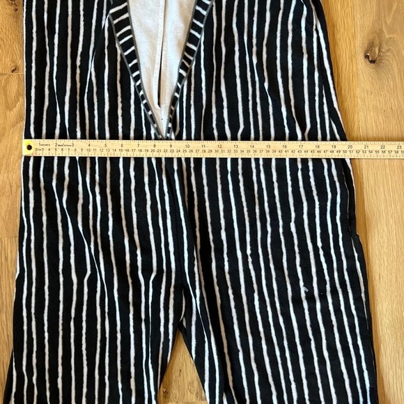 NWOT Tim Burtons THE‎ NIGHTMARE BEFORE CHRISTMAS Pajamas SZ L READ - Picture 3 of 5
